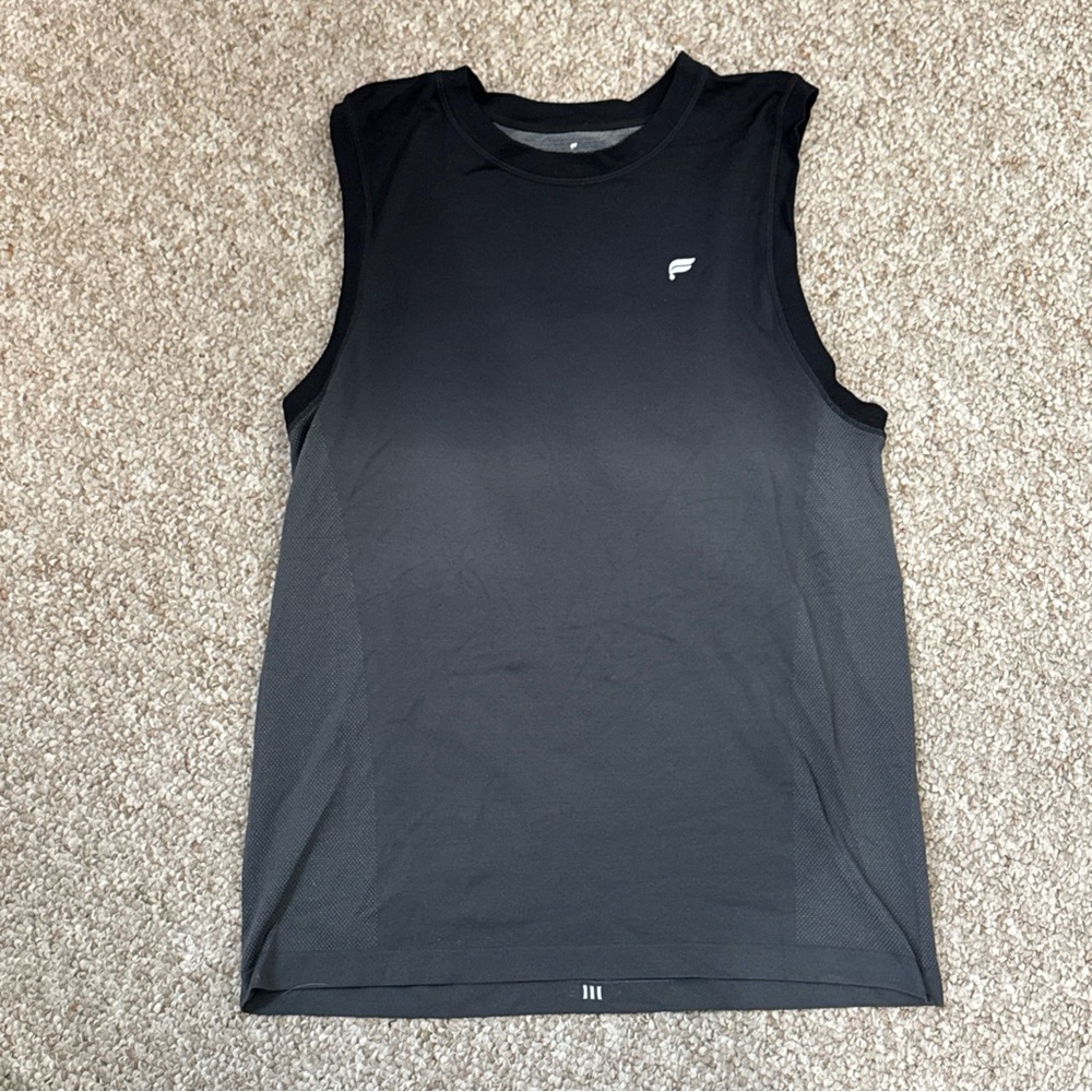 Fabletics Men’s Black Performance Workout Tank Top Medium